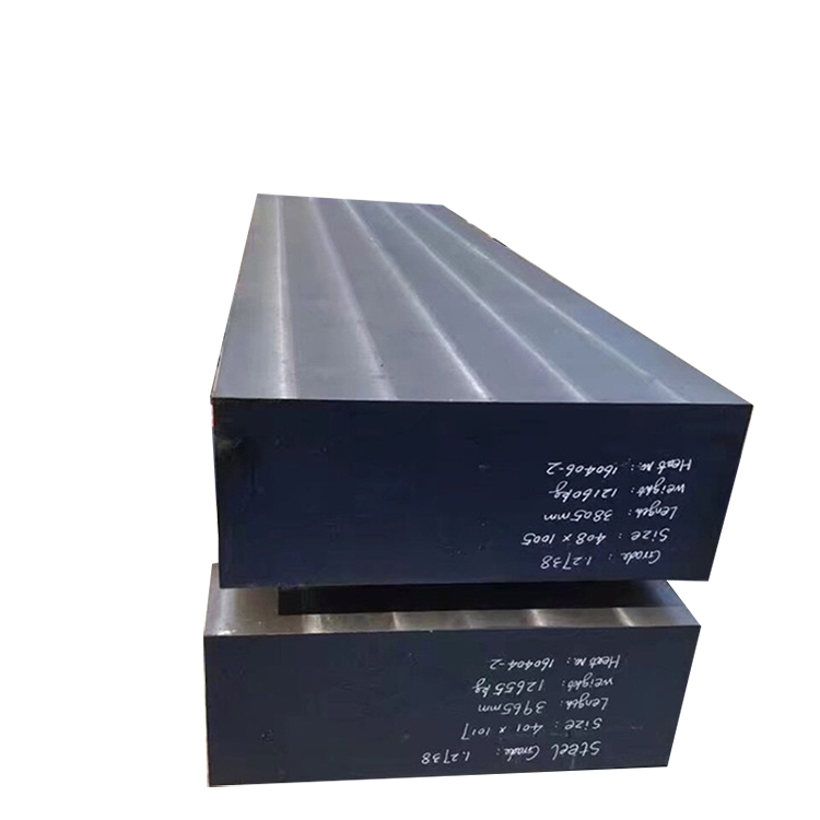 Blocco in acciaio per utensili pretemprato DIN 1.2738 dimensioni 408 &times; 1005 mm, piastra in acciaio per stampi in vendita